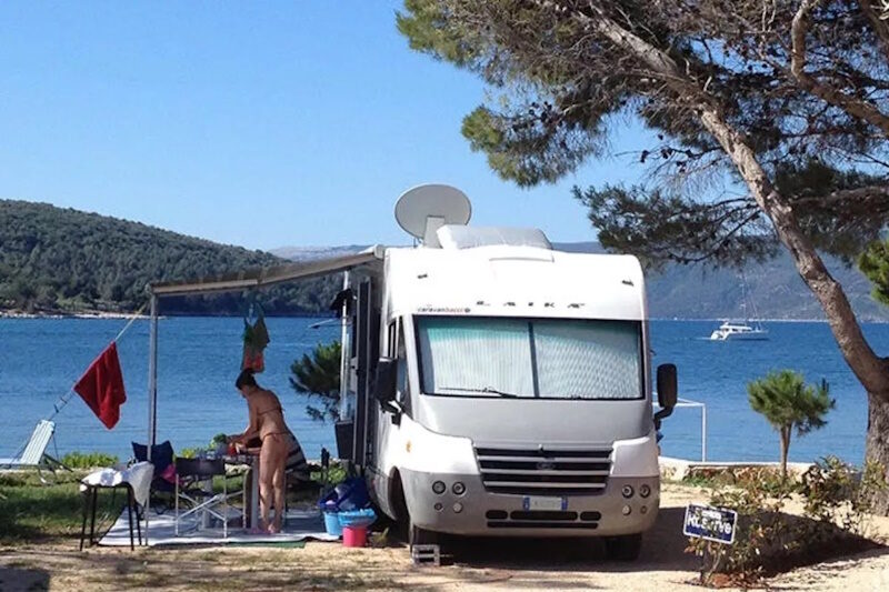 Camping Kovačine Caravan